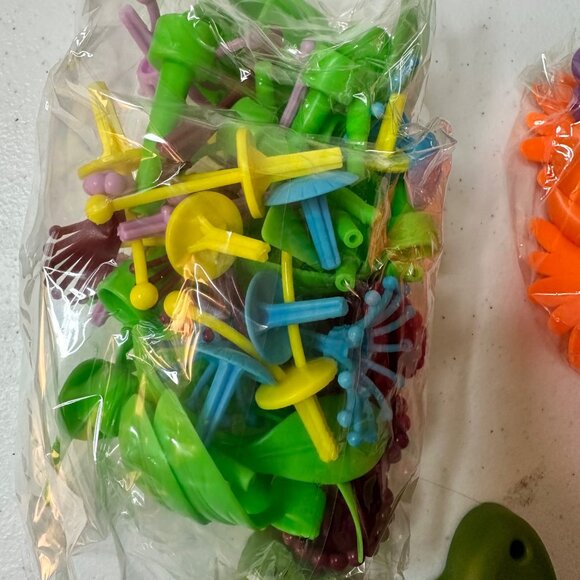 Kids Flower Garden Building Toy Girls Boys DIY Toy 96 pieces Gift 3 years and up - Picture 9 of 11